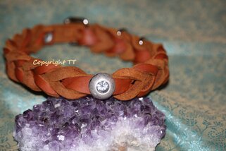 Fettlederhalsband mit Silberniete