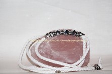 Showleine Känguruleder weiß, Facettperlen