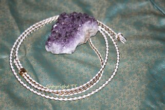 Showleine Känguruleder weiß-gold