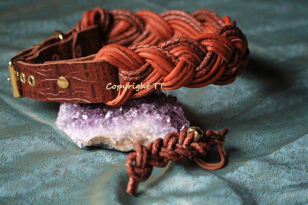 Flechthalsband Terracottatöne, Rollschnalle